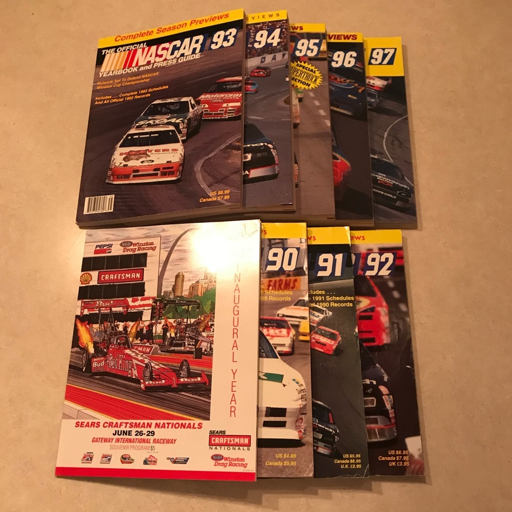 ‼️NASCAR Yearbook and Press Guidebooks‼️